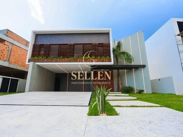 Casa 3 quartos e 4 banheiros, à venda, no bairro Santa Regina em Camboriú
