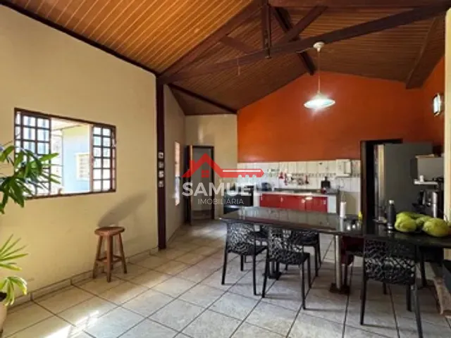 Casa com 825m² 3 quartos e 1 banheiro, à venda, no bairro Setor Habitacional Vicente Pires em Brasília