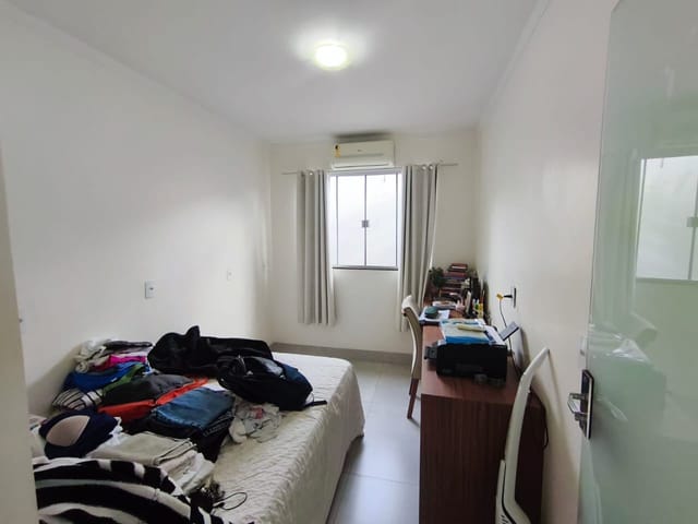 Casa com 248m² 3 quartos e 2 banheiros, à venda, no bairro Vila Alzira em Aparecida de Goiânia