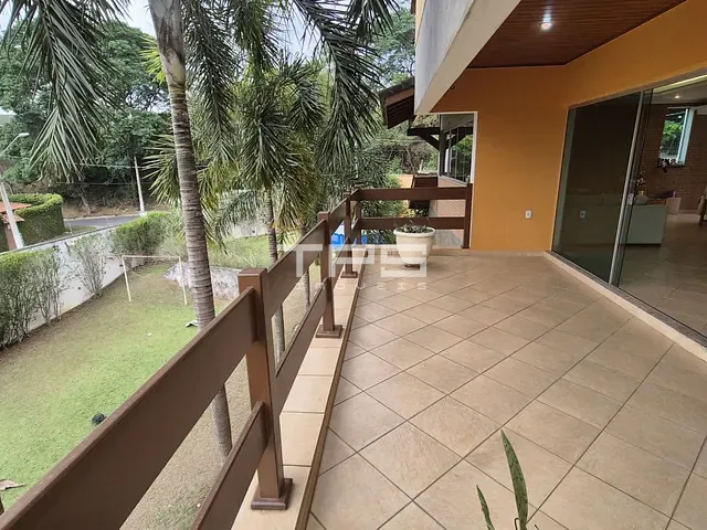 Casa com 823m² 3 quartos e 2 banheiros, à venda, no bairro Portal das Colinas em Guaratinguetá