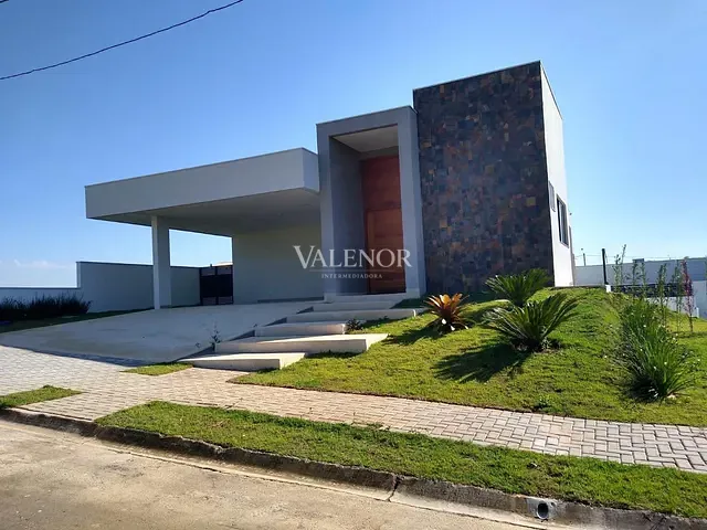 Casa com 856m² 3 quartos e 3 banheiros, à venda, no bairro Medeiros em Jundiaí