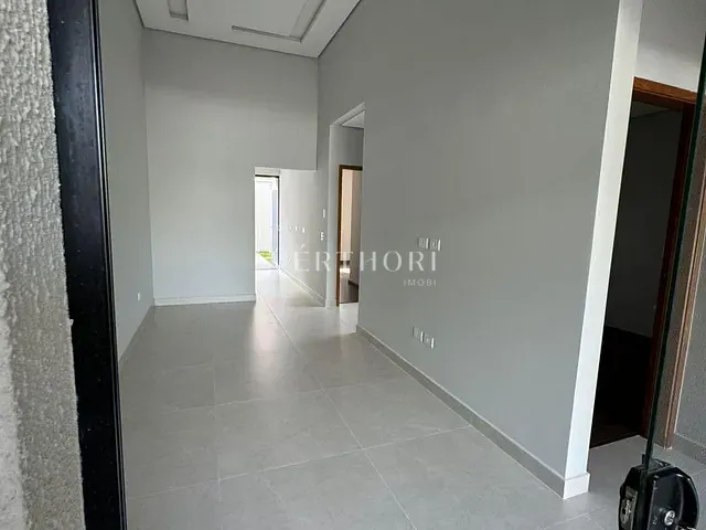 Casa 3 quartos e 2 banheiros, à venda, no bairro Jardim Ecoville I em Cambé