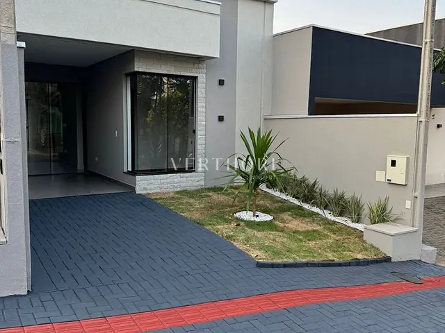 Casa 3 quartos e 2 banheiros, à venda, no bairro Jardim Ecoville I em Cambé