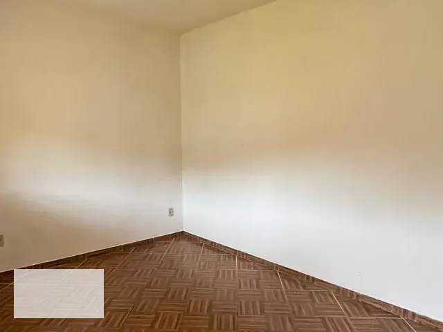 Casa 2 quartos e 1 banheiro, para alugar, no bairro Córrego do Ouro em Santos Dumont