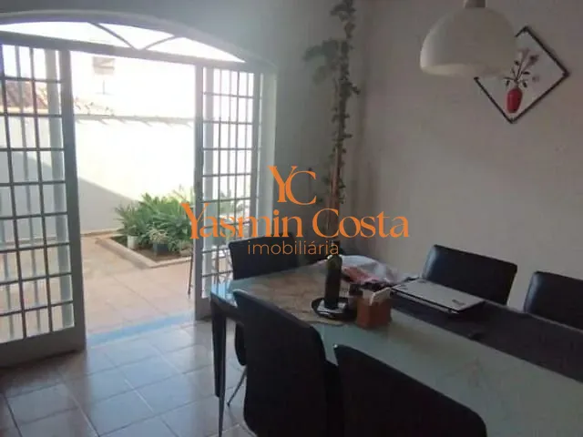 Casa com 178m² 3 quartos e 3 banheiros, à venda, no bairro São Benedito em Cambuí