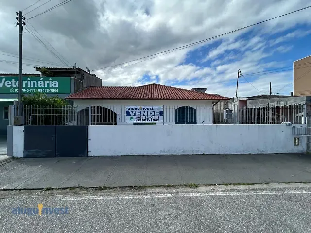 Casa com 320m² 4 quartos e 1 banheiro, à venda, no bairro Cidade de Florianópolis em São José