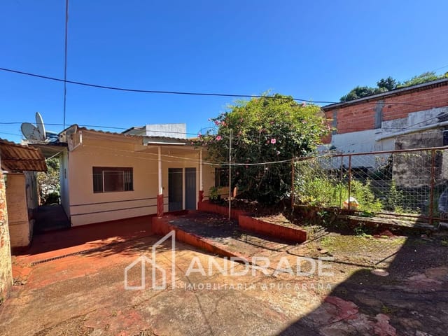 Casa com 540m², à venda, no bairro Vila Formosa em Apucarana