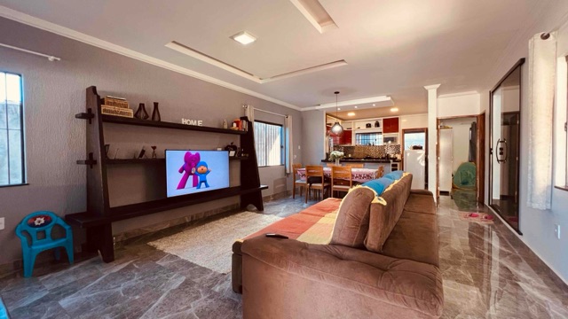 Casa com 360m² 3 quartos e 3 banheiros, à venda, no bairro Baixo Grande em São Pedro da Aldeia