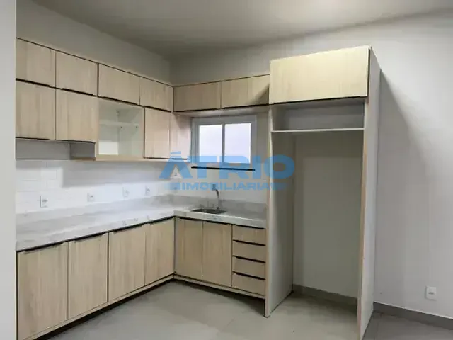 Casa com 113m² 3 quartos e 3 banheiros, para alugar, no bairro Caçari em Boa Vista