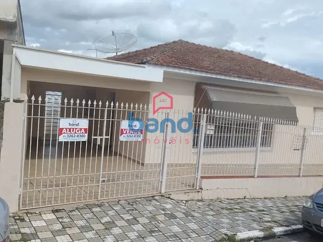 Casa com 179m² 3 quartos e 2 banheiros, à venda ou para alugar, no bairro Centro em Porto Feliz