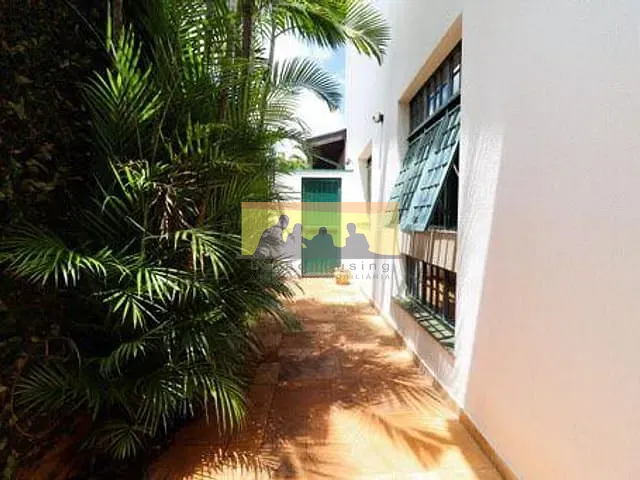 Casa com 450m² 4 quartos e 6 banheiros, à venda, no bairro Cidade Universitária em Campinas