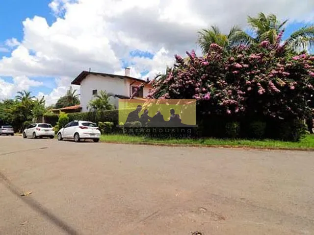 Casa com 450m² 4 quartos e 6 banheiros, à venda, no bairro Cidade Universitária em Campinas