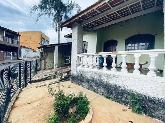 Casa com 250m² 3 quartos e 1 banheiro, à venda, no bairro Aparecida em Bragança Paulista