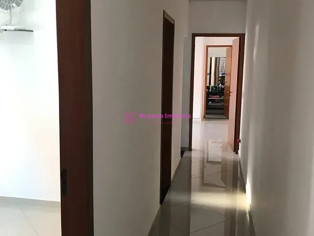 Casa com 300m² 4 quartos e 2 banheiros, à venda, no bairro Centro em São Caetano do Sul