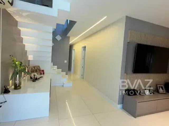 Casa com 225m² 4 quartos e 6 banheiros, à venda, no bairro Portinho em Cabo Frio
