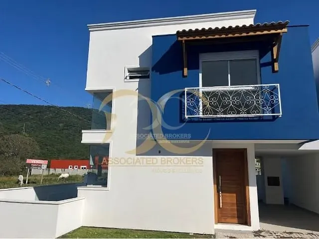 Casa com 133m² 3 quartos e 3 banheiros, à venda, no bairro Ribeirão da Ilha em Florianópolis