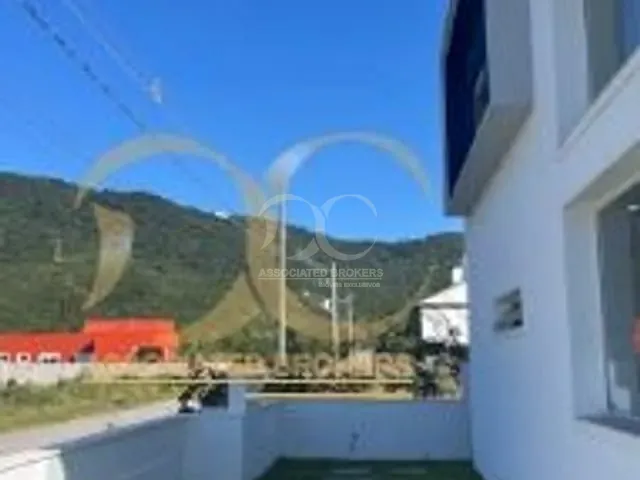 Casa com 133m² 3 quartos e 3 banheiros, à venda, no bairro Ribeirão da Ilha em Florianópolis