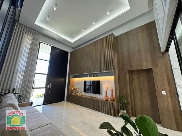 Casa com 360m² 3 quartos e 3 banheiros, à venda, no bairro Residencial Jardins Do Lago em Anápolis