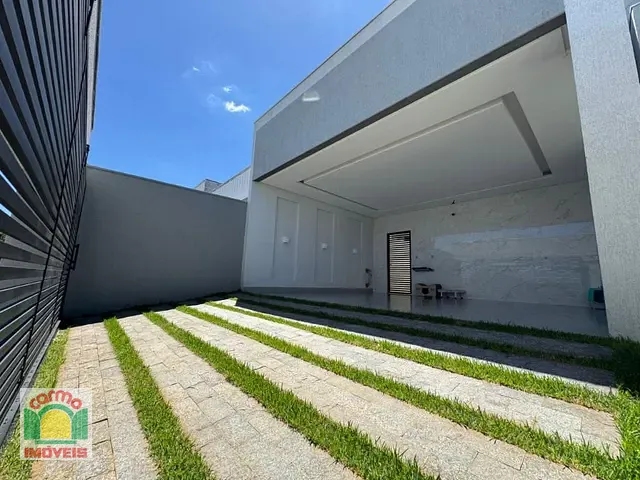 Casa com 360m² 3 quartos e 3 banheiros, à venda, no bairro Residencial Jardins Do Lago em Anápolis