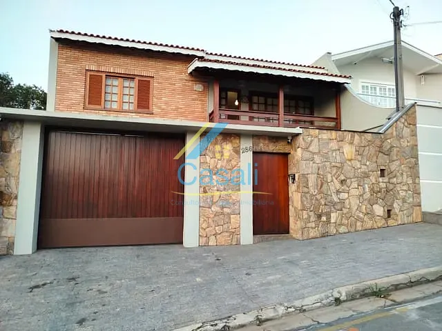 Casa com 320m² 3 quartos e 3 banheiros, à venda, no bairro Jardim Flórida em São Roque