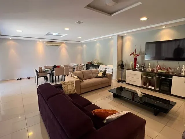 Casa com 2880m² 4 quartos e 6 banheiros, à venda, no bairro Gurupi em Teresina