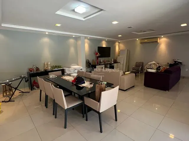 Casa com 2880m² 4 quartos e 6 banheiros, à venda, no bairro Gurupi em Teresina