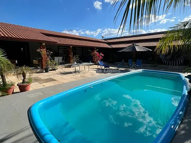 Casa com 2880m² 4 quartos e 6 banheiros, à venda, no bairro Gurupi em Teresina