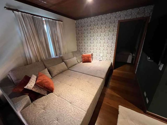 Casa 4 quartos e 1 banheiro, à venda, no bairro Atalaia em Campos do Jordão