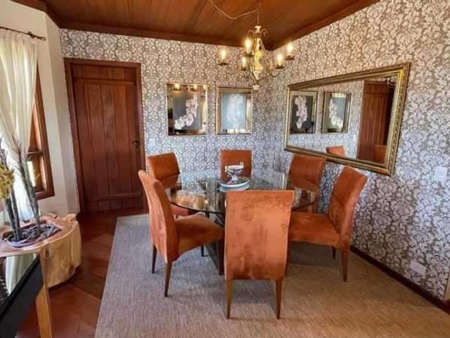 Casa 4 quartos e 1 banheiro, à venda, no bairro Atalaia em Campos do Jordão