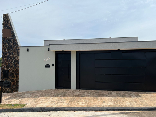 Foto do Casa - Casa à venda, Jardim Botânico, Franca, SP, 3 suítes, área gourmet com churrasqueira e piscina, garagem pra 6 carros, 225m². | Conecta Assescon Imóveis