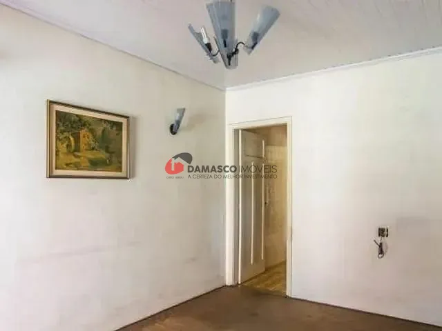 Casa com 123m² 2 quartos e 1 banheiro, à venda, no bairro Santo Antônio em São Caetano do Sul