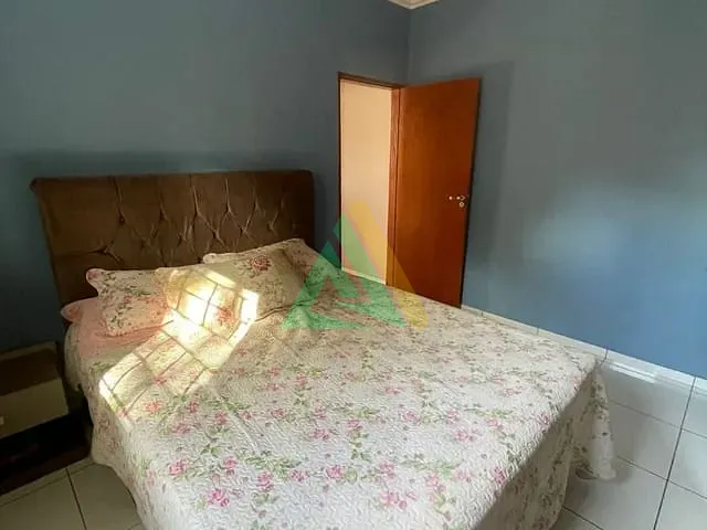 Casa com 170m² 3 quartos e 2 banheiros, à venda, no bairro Parque Real II em Mogi Mirim