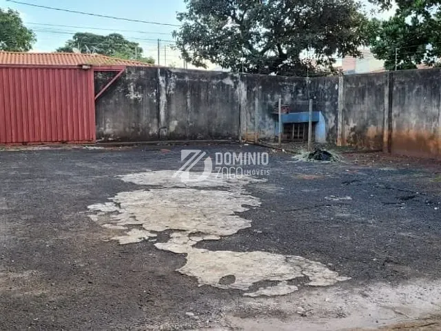 Casa com 325m² 2 quartos e 2 banheiros, à venda, no bairro Olinda em Uberaba