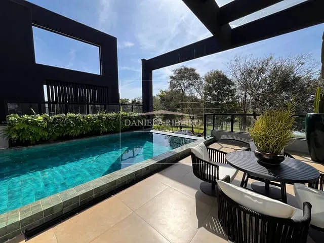 Casa com 500m² 3 quartos e 4 banheiros, à venda, no bairro Recanto do Salto em Londrina