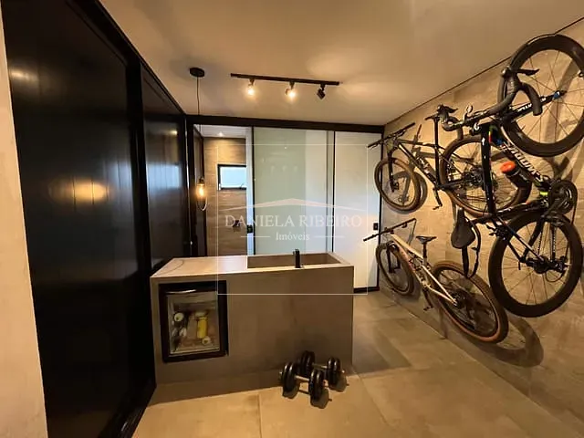 Casa com 500m² 3 quartos e 4 banheiros, à venda, no bairro Recanto do Salto em Londrina