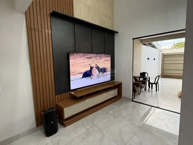 Casa com 150m² 3 quartos e 2 banheiros, à venda ou para alugar, no bairro Residencial Brisas da Mata em Goiânia
