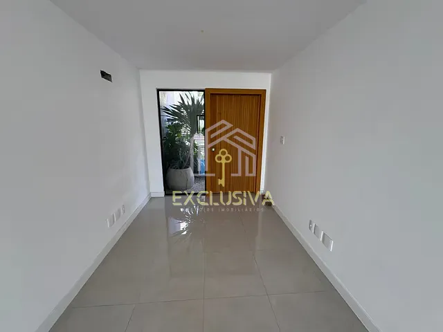 Casa com 265m² 4 quartos e 6 banheiros, à venda, no bairro Jardim Guanabara em Rio de Janeiro