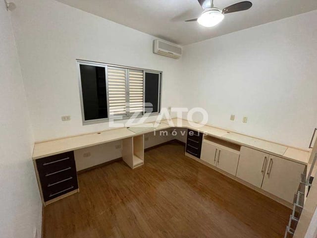 Casa com 1200m² 4 quartos e 4 banheiros, à venda, no bairro Jardim Mônaco em Dourados