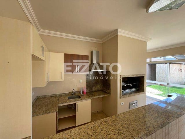 Casa com 1200m² 4 quartos e 4 banheiros, à venda, no bairro Jardim Mônaco em Dourados