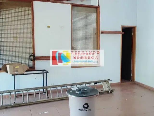 Casa com 1400m² 4 quartos e 3 banheiros, à venda ou para alugar, no bairro Horto Florestal em São Paulo