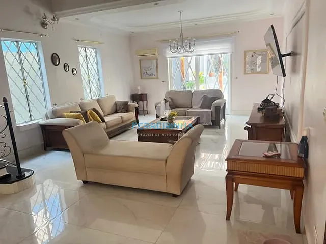Casa com 360m² 4 quartos e 4 banheiros, à venda, no bairro Jardim Apolo em São José dos Campos