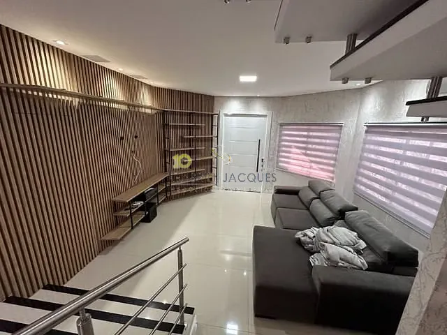 Casa com 363m² 3 quartos e 4 banheiros, para alugar, no bairro Cidade Universitária Pedra Branca em Palhoça