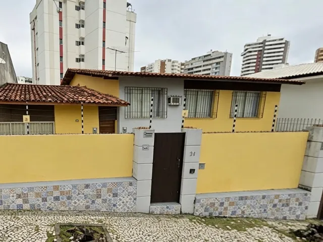 Casa 6 quartos e 1 banheiro, à venda ou para alugar, no bairro Jardim Apipema em Salvador