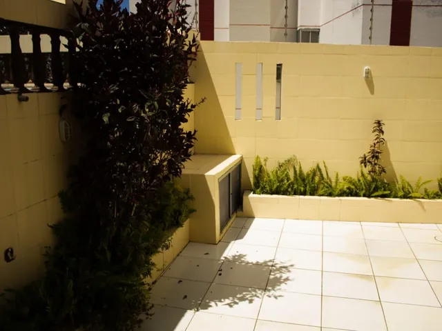 Casa 6 quartos e 1 banheiro, à venda ou para alugar, no bairro Jardim Apipema em Salvador