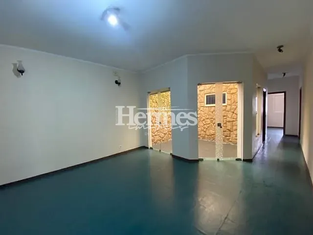 Casa com 360m² 3 quartos e 2 banheiros, à venda, no bairro Nossa Senhora Aparecida em Paulínia