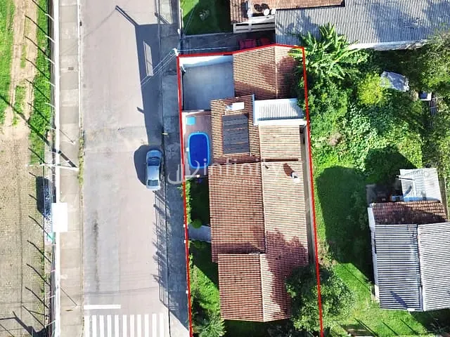 Casa com 400m² 3 quartos e 3 banheiros, à venda, no bairro Vila Ivete em Mafra