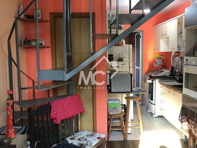 Casa 2 quartos e 1 banheiro, à venda, no bairro Areal em Pelotas