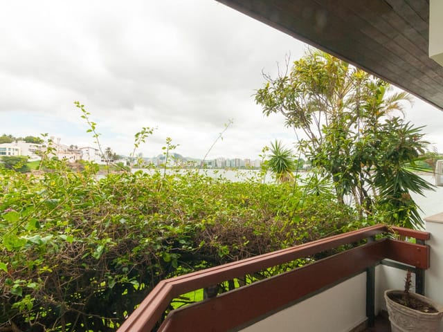 Casa com 603m² 4 quartos e 6 banheiros, à venda, no bairro Ilha do Boi em Vitória