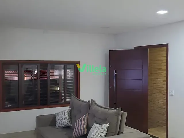 Casa com 210m² 2 quartos e 2 banheiros, à venda, no bairro Jardim Horto do Ipê em Itaquaquecetuba