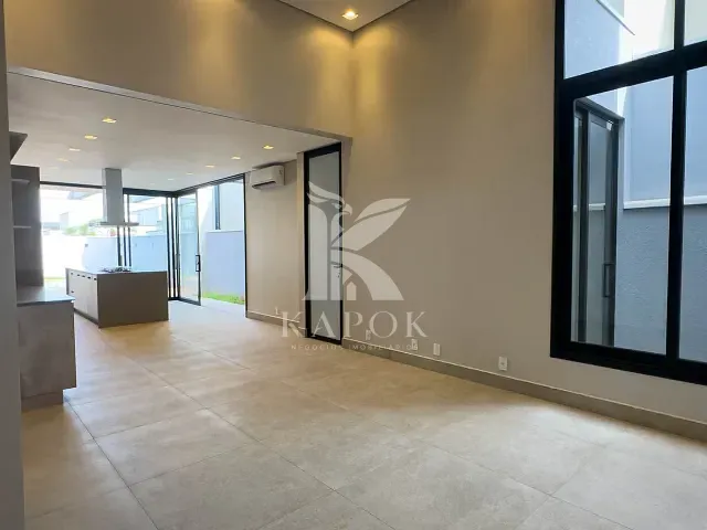 Casa com 363m² 4 quartos e 4 banheiros, à venda, no bairro Parque Brasil 500 em Paulínia